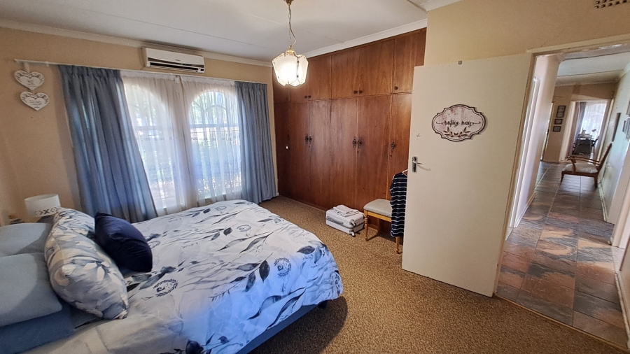 3 Bedroom Property for Sale in Langenhovenpark Free State